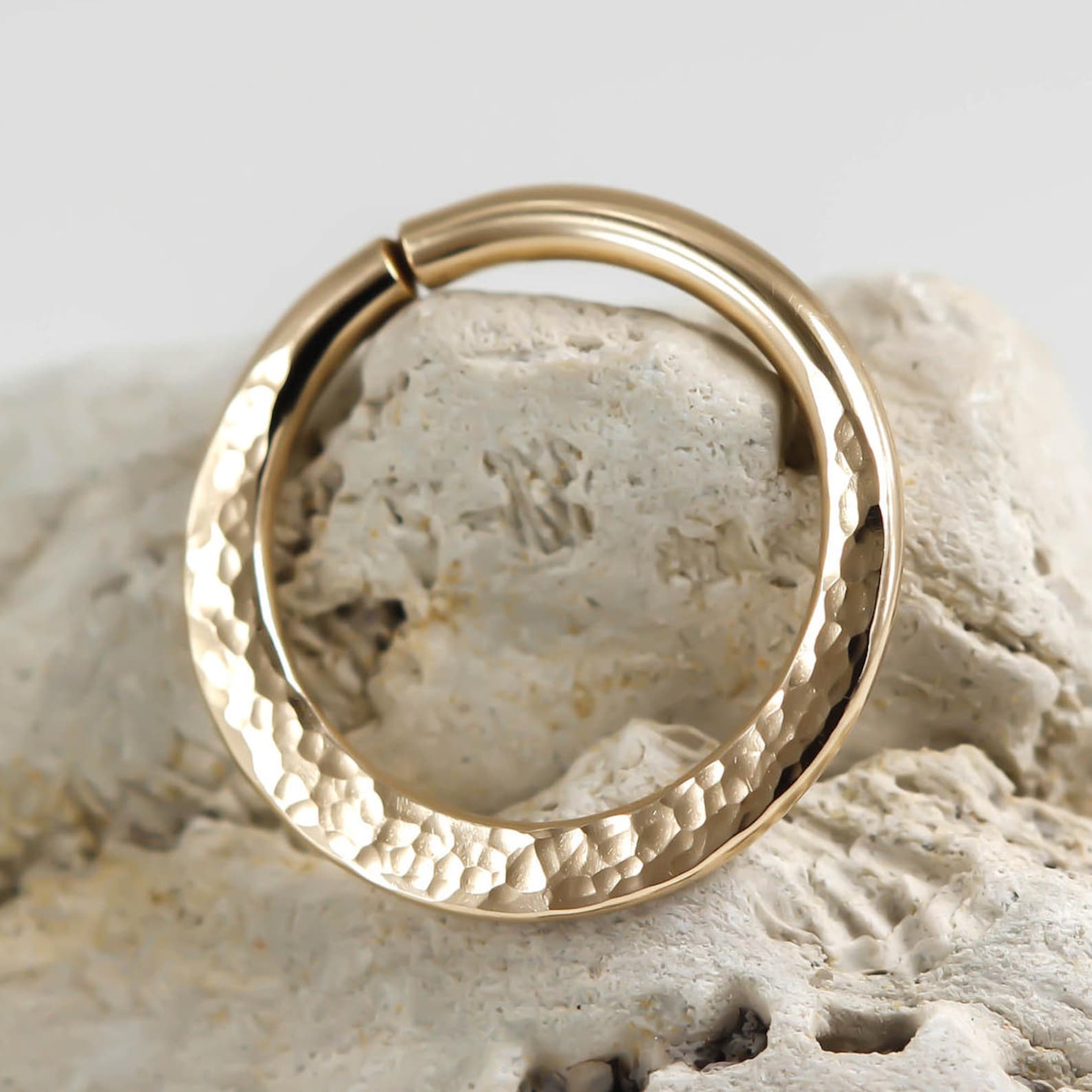 Anello da naso a cerchio marte - Body Jewelry Hangers recensione e prezzo