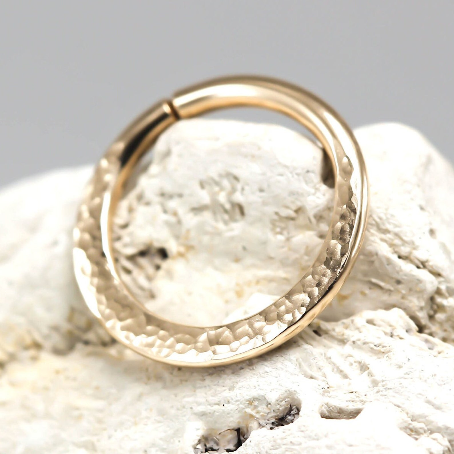 Anello da naso a cerchio marte - Body Jewelry Hangers recensione e prezzo