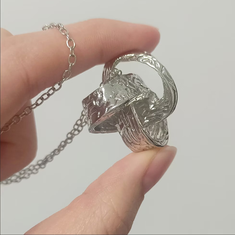 Collana Dr.Stone per Donne, Co - Body Jewelry High Quality recensione e prezzo