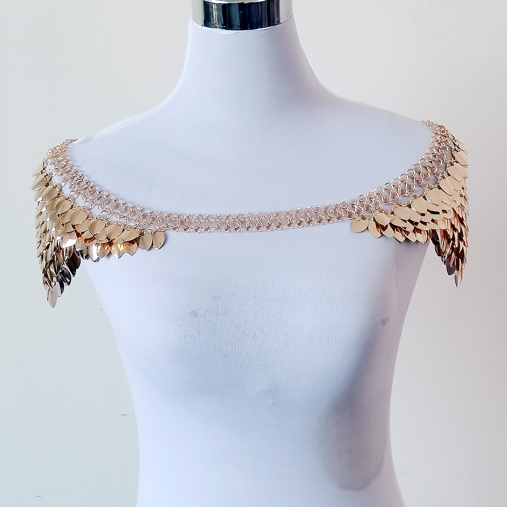 Catena per Spalla Gotica con S - Body Jewelry Goth recensione e prezzo