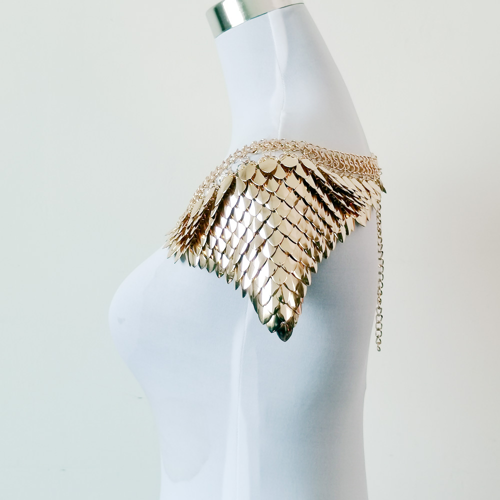 Catena per Spalla Gotica con S - Body Jewelry Goth recensione e prezzo