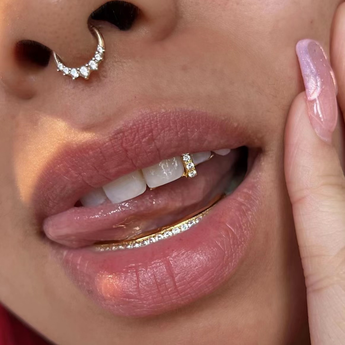 RACHELZ Hip Hop Singola Barra  - Body Jewelry Gold Plated recensione e prezzo
